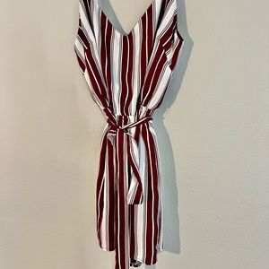 Burgundy and white Lulu’s romper with tie waist worn once.